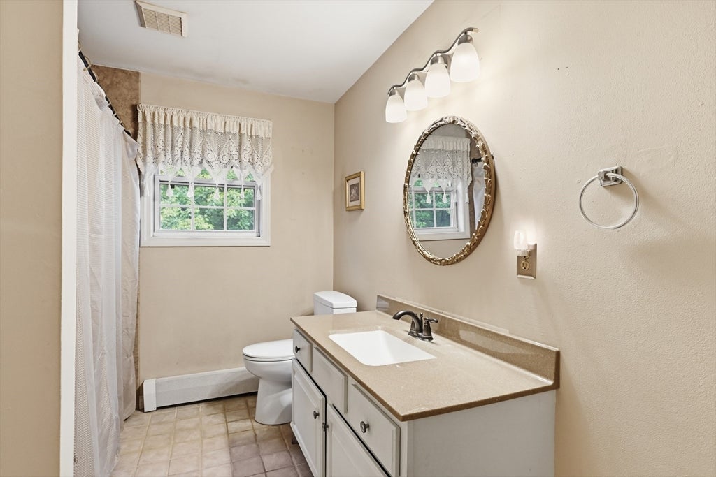 14 Florence Rd, Easthampton, MA, 14 Florence Rd, Easthampton, MA Photo #20