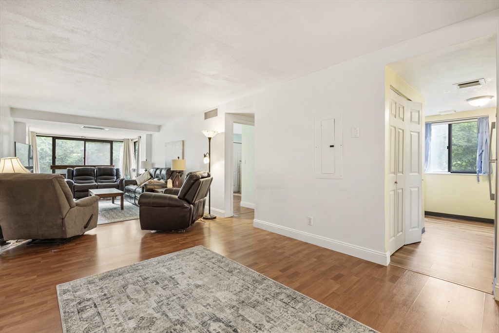 96 Old Colony Ave 168