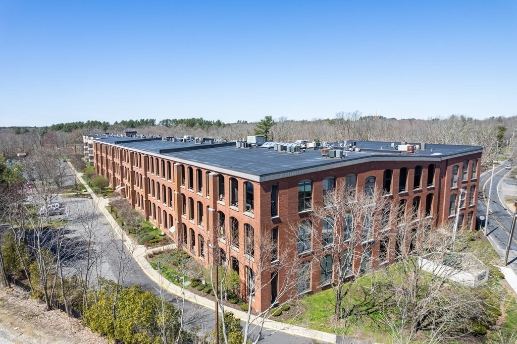 96 Old Colony Ave 168