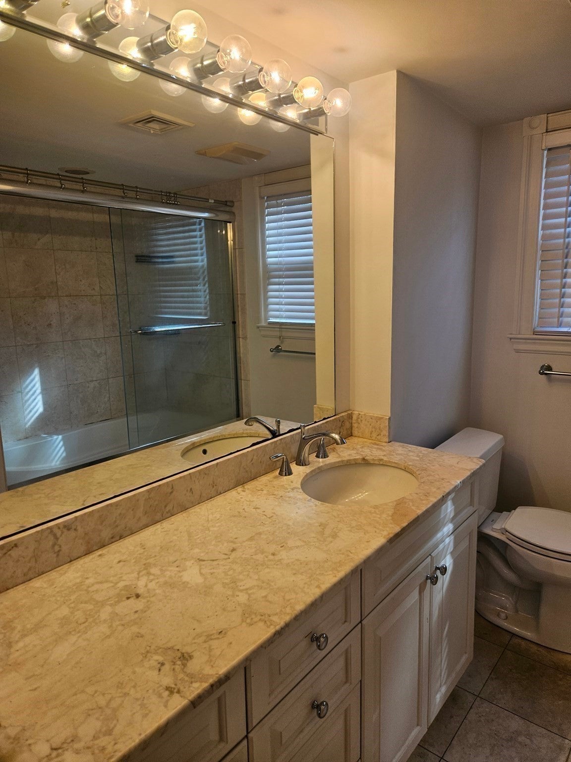 277 Bunker Hill St. 2