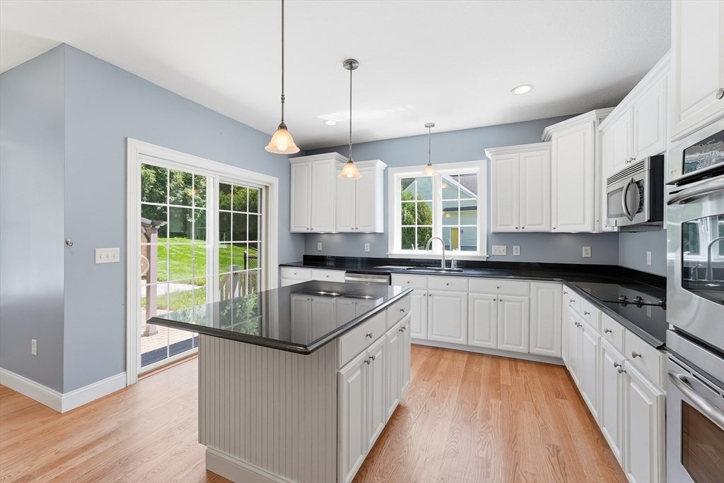 10 Sullivan Ln, South Hadley, MA, 10 Sullivan Ln, South Hadley, MA Photo #7