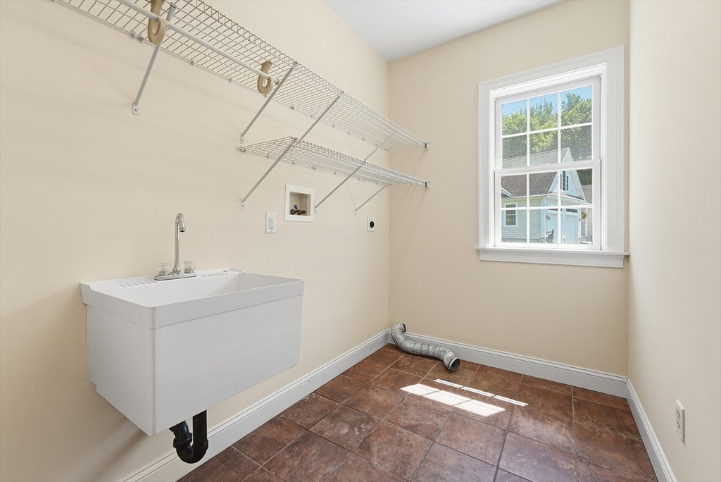 10 Sullivan Ln, South Hadley, MA, 10 Sullivan Ln, South Hadley, MA Photo #17