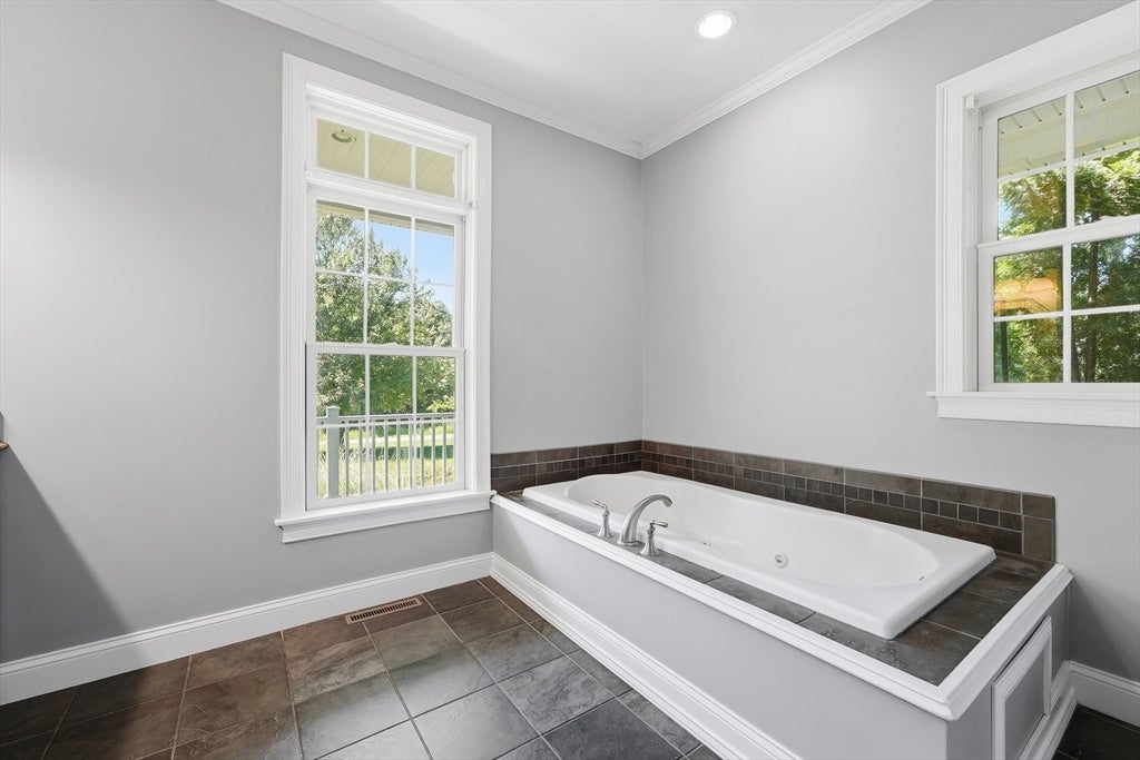 10 Sullivan Ln, South Hadley, MA, 10 Sullivan Ln, South Hadley, MA Photo #15