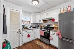 963 Winthrop AVE, Revere, MA Photo #2