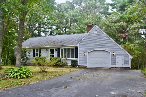 Photo of 10 Rolling Oaks Dr, Bourne, MA 02559 (MLS # 73587448)