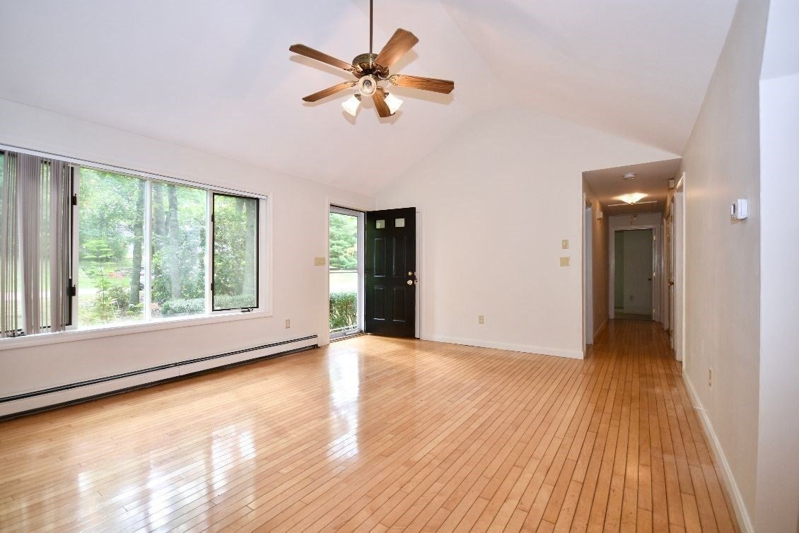 10 Rolling Oaks Dr, Bourne, MA, 10 Rolling Oaks Dr, Bourne, MA Photo #8