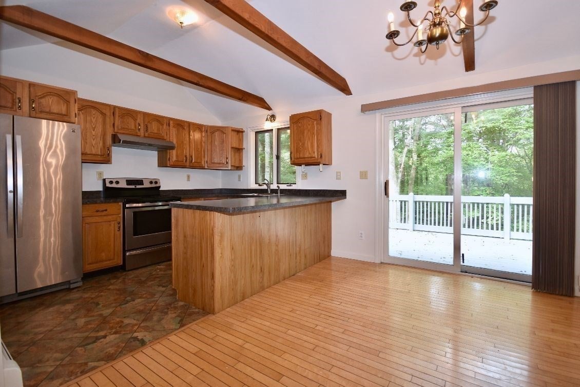10 Rolling Oaks Dr, Bourne, MA, 10 Rolling Oaks Dr, Bourne, MA Photo #3