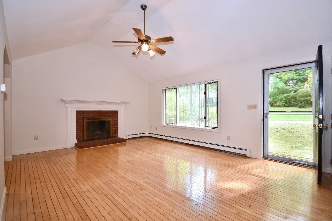 10 Rolling Oaks Dr, Bourne, MA, 10 Rolling Oaks Dr, Bourne, MA Photo #9