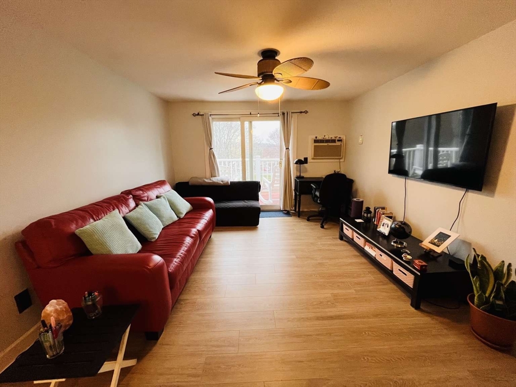 1 Brown Ave 41