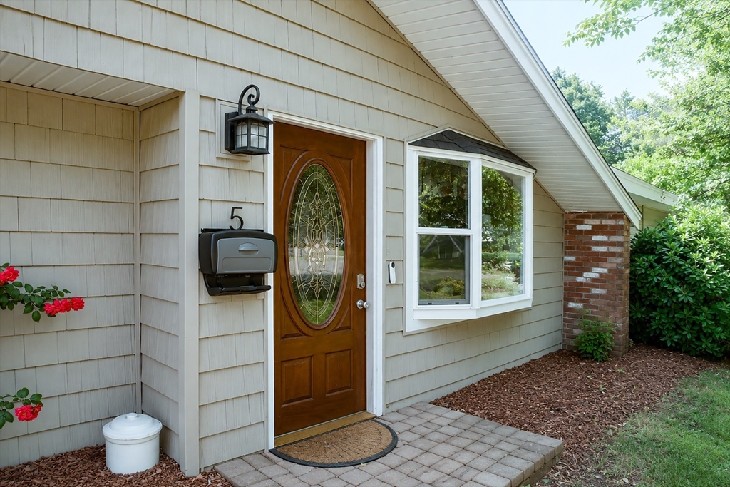 5 Elsie Rd