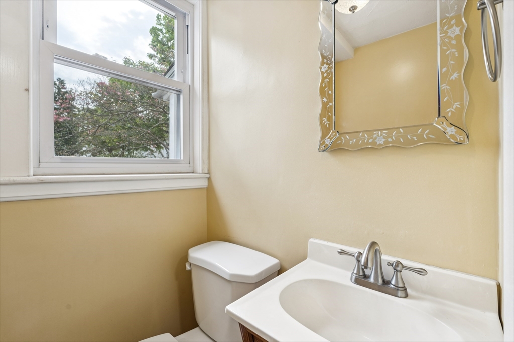 186 Granite Ave, Milton, MA Photo #11