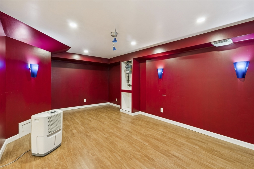 186 Granite Ave, Milton, MA Photo #19