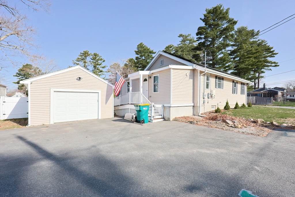 1 Hawthorne Rd.