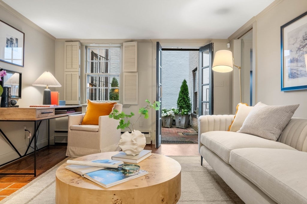21 Walnut M