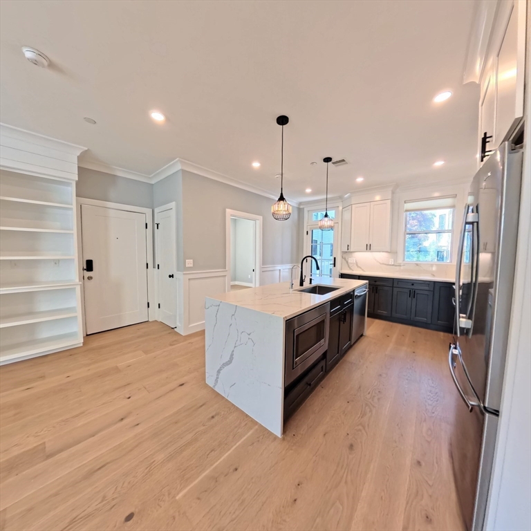 113 Beacon Street B