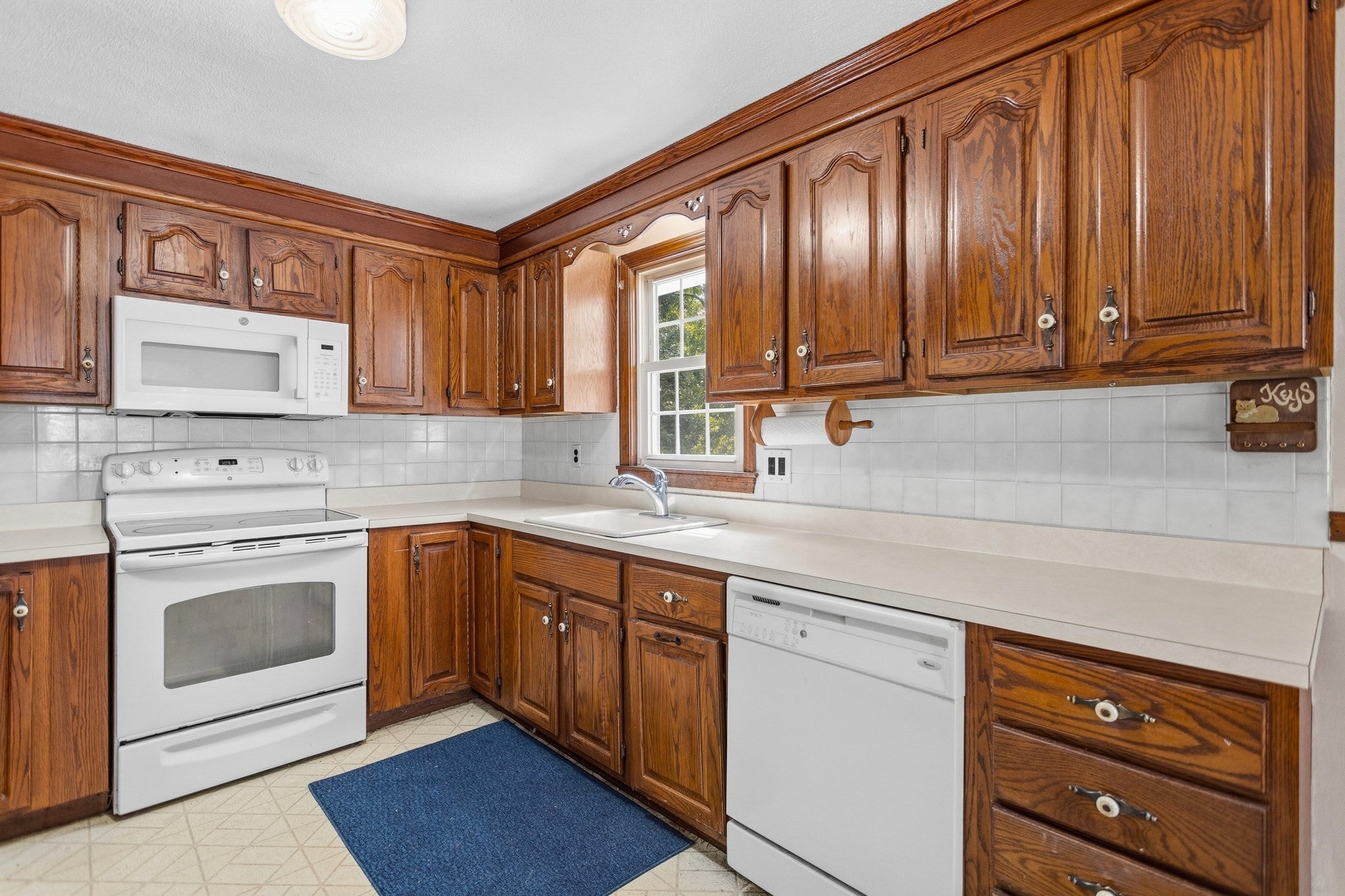 36 Alexander Ave, Dracut, MA, 36 Alexander Ave, Dracut, MA Photo #11