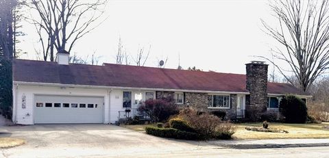 33 Slater St Webster MA 01570