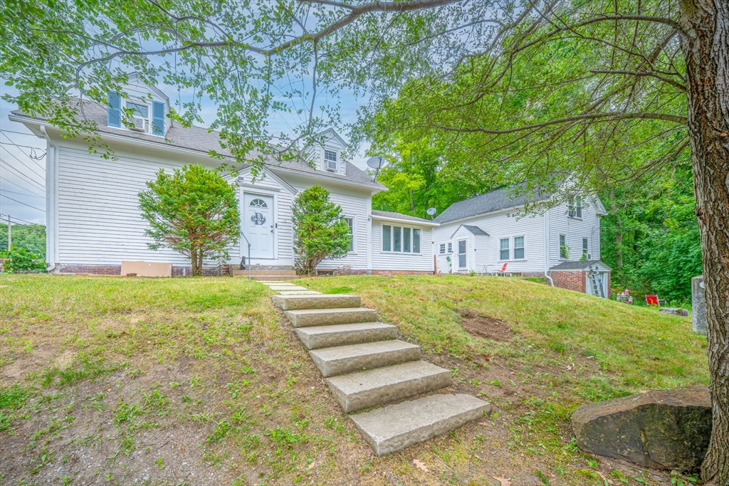 15-17 Pleasant St