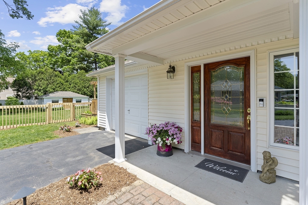 10 Silver Lake Dr