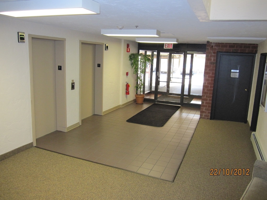 180 Green Street 413