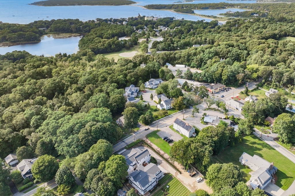 255 Old Main Road 1B