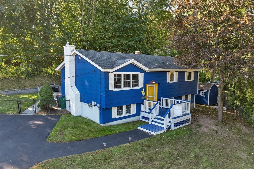 15 Sharyn Circle
