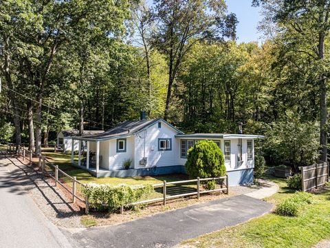 6 Yale Road Hopkinton MA 01748