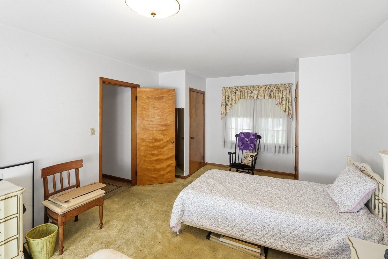 5 Slater ST, Webster, MA Photo #16