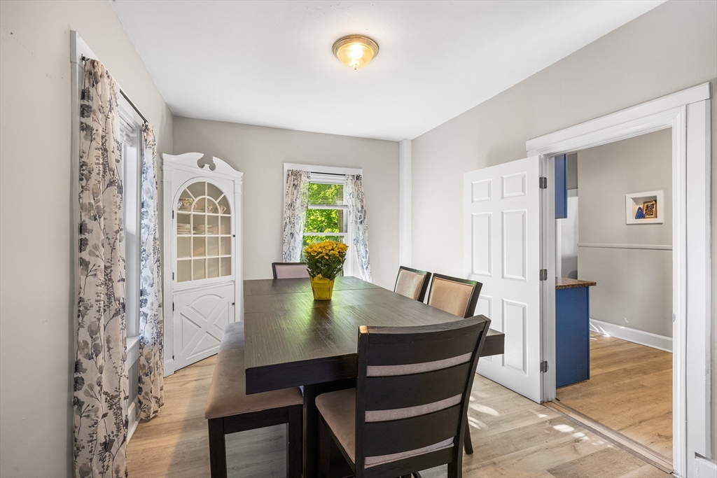 15 Cascade St