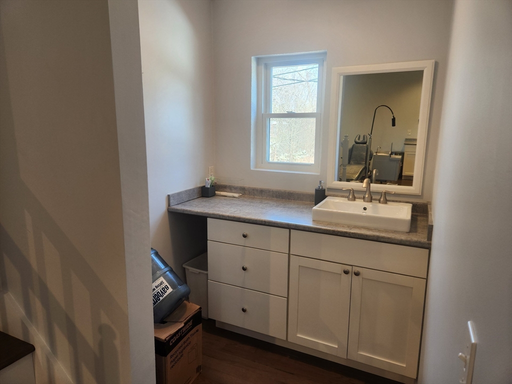 5 Pond Road 3