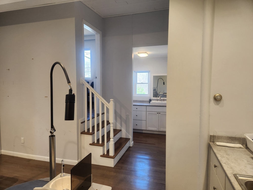 5 Pond Road 3