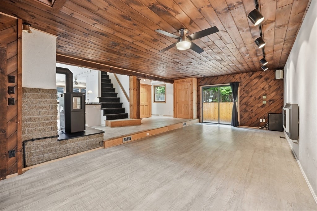 58 Lakeshore Dr Ext, West Brookfield, MA, 58 Lakeshore Dr Ext, West Brookfield, MA Photo #21
