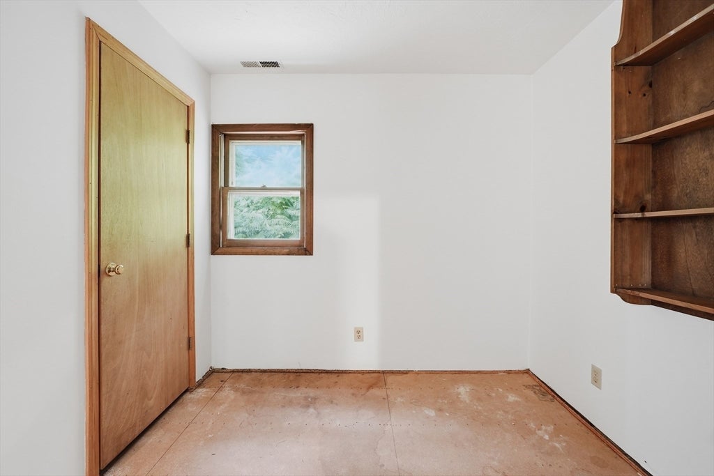 58 Lakeshore Dr Ext, West Brookfield, MA, 58 Lakeshore Dr Ext, West Brookfield, MA Photo #35