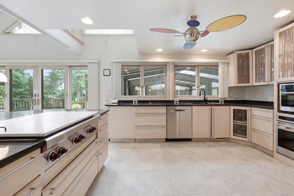 58 Lakeshore Dr Ext, West Brookfield, MA, 58 Lakeshore Dr Ext, West Brookfield, MA Photo #9