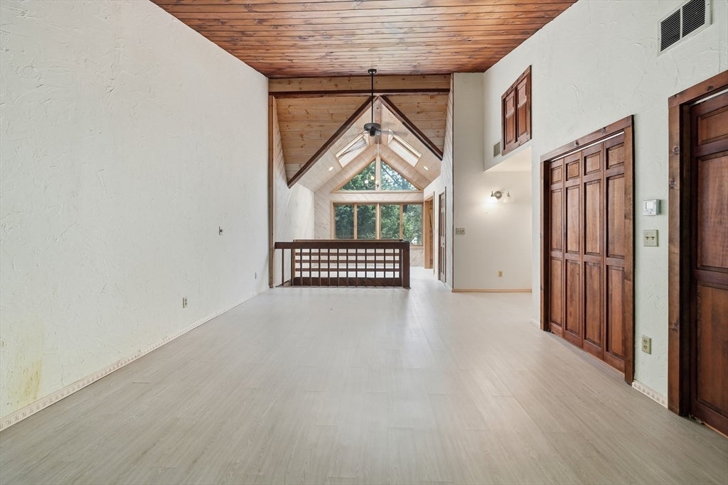58 Lakeshore Dr Ext, West Brookfield, MA, 58 Lakeshore Dr Ext, West Brookfield, MA Photo #33