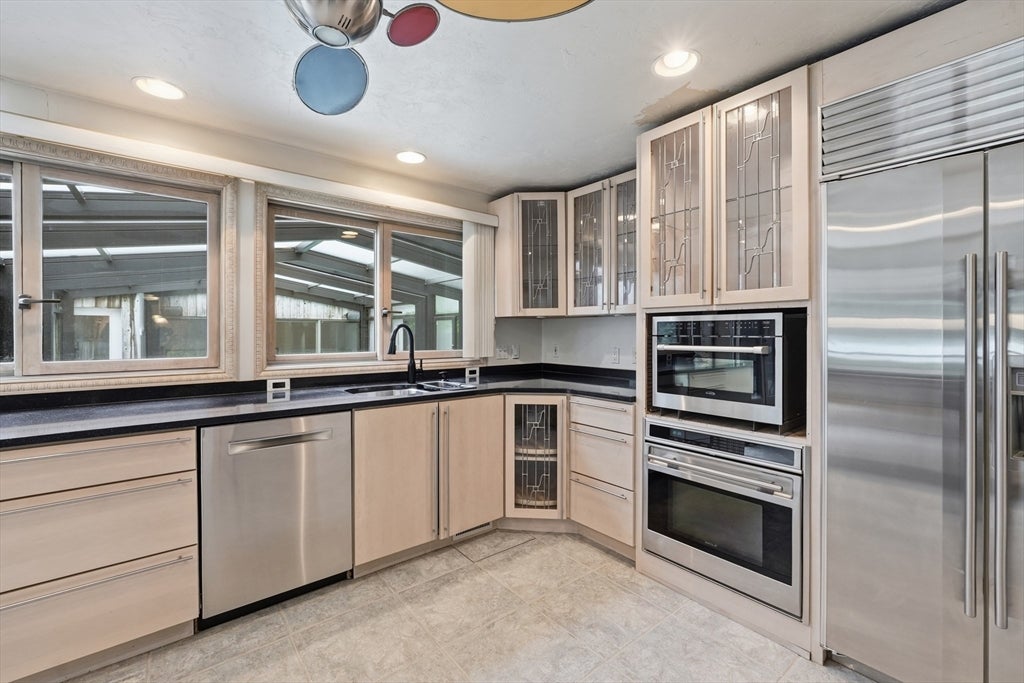 58 Lakeshore Dr Ext, West Brookfield, MA, 58 Lakeshore Dr Ext, West Brookfield, MA Photo #10
