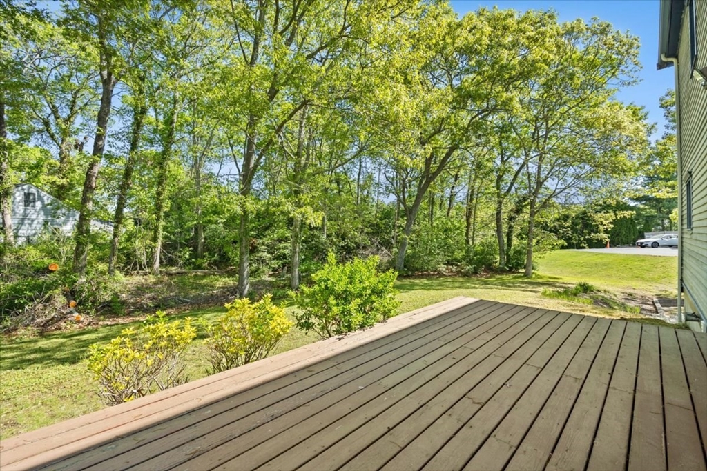 30 Seabreeze Dr