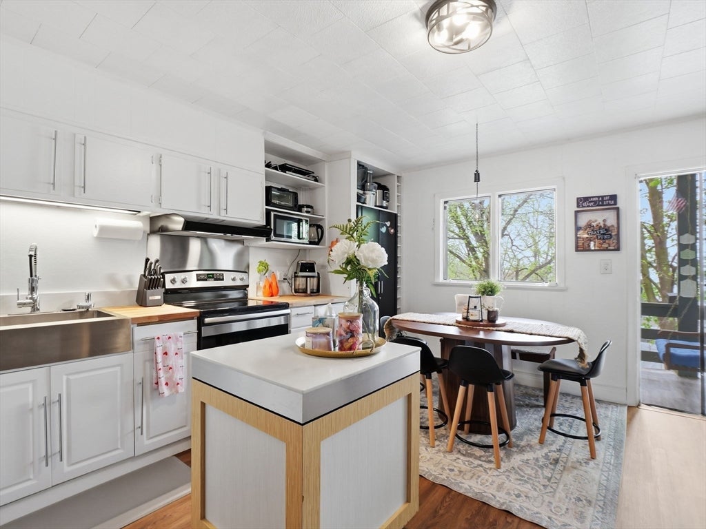 453 Frankfort St, Boston, MA, 453 Frankfort St, Boston, MA Photo #9