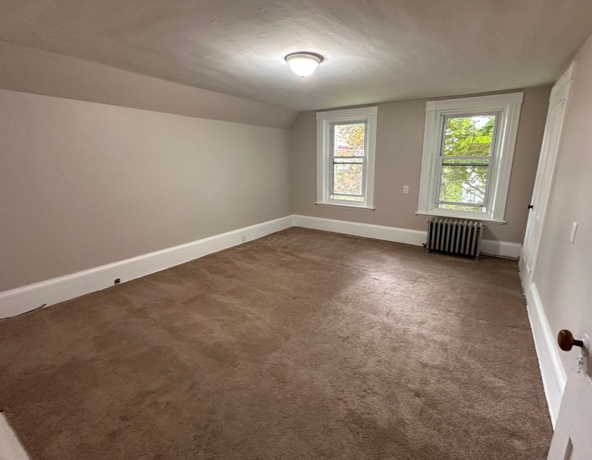 177 Pleasant St 2
