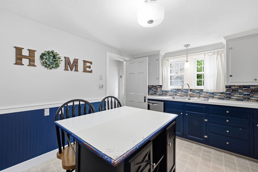 250 Gillette Ave, Springfield, MA, 250 Gillette Ave, Springfield, MA Photo #9