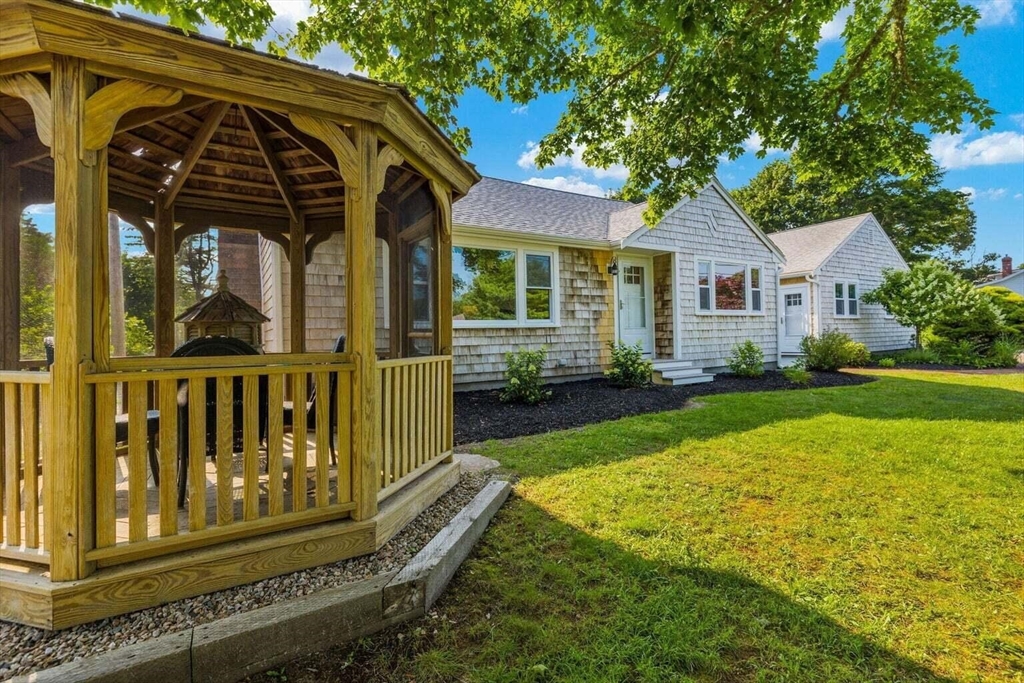 72 Forest Beach Road