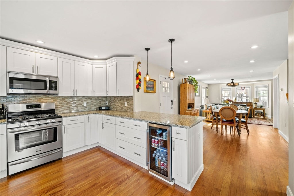 15 Beacon St