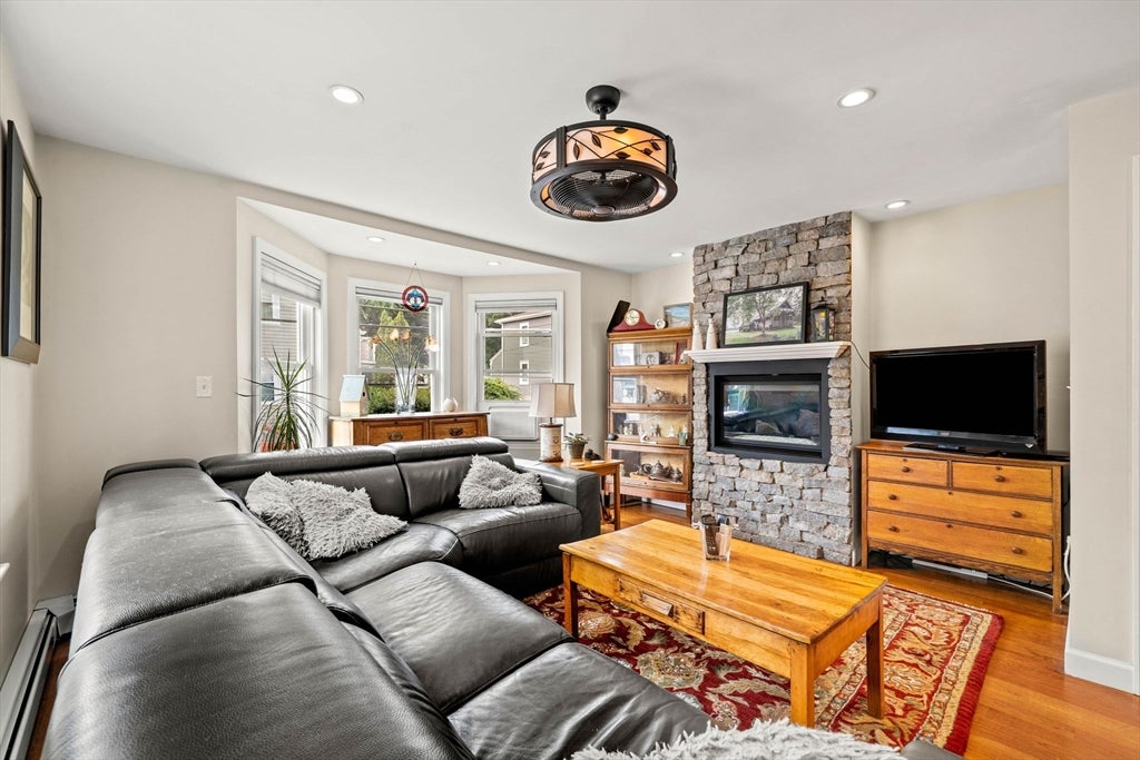 15 Beacon St, Salem, MA, 15 Beacon St, Salem, MA Photo #14