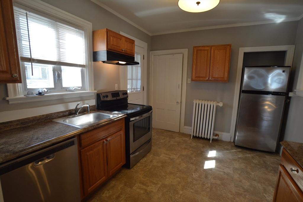 57 Lindall St 2
