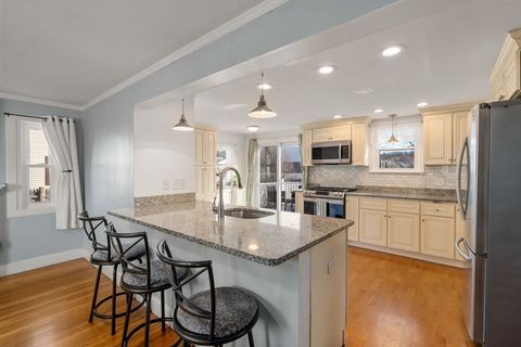 220 Lynn St Peabody MA 01960