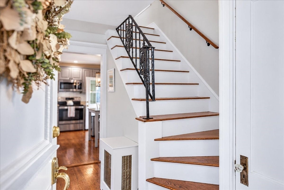 8 Sunnyside Rd, Quincy, MA, 8 Sunnyside Rd, Quincy, MA Photo #8