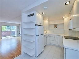 50 56 Broadlawn Park 512