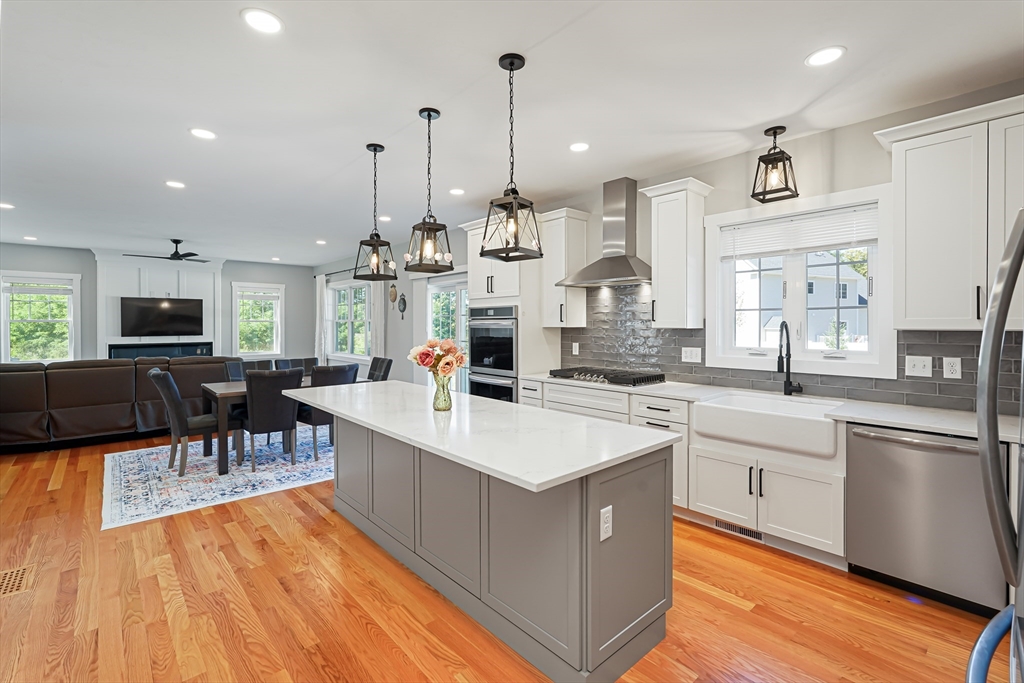 309 Pine Street, Tewksbury, MA Photo #12