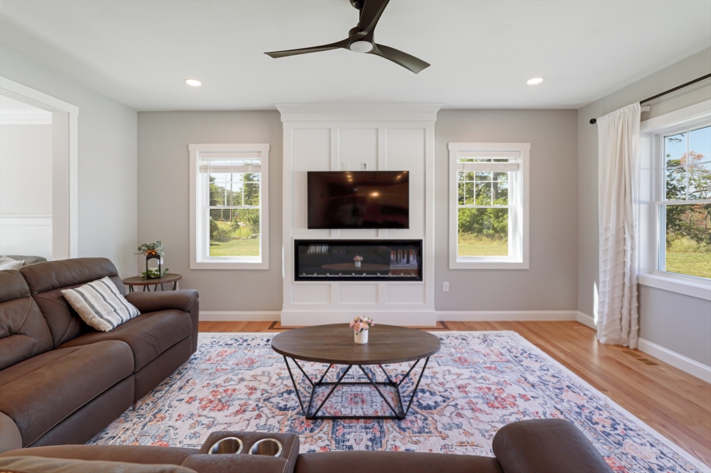 309 Pine Street, Tewksbury, MA Photo #38