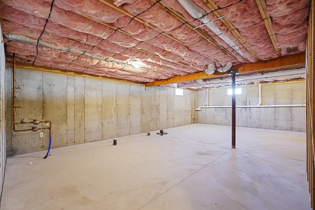 309 Pine Street, Tewksbury, MA Photo #25